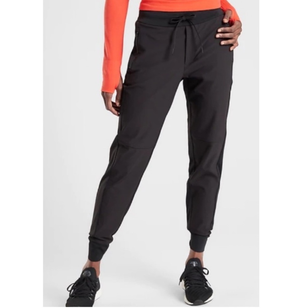 Athleta Headlands Hybrid Trek Mid Rise Jogger Pant Black 14